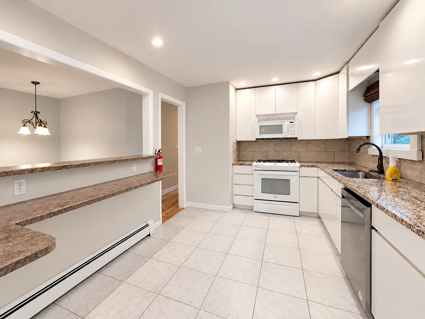 3 bed, $3,800 — Photo 4