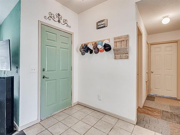 4th image of 1437 Forest Glenn Cir