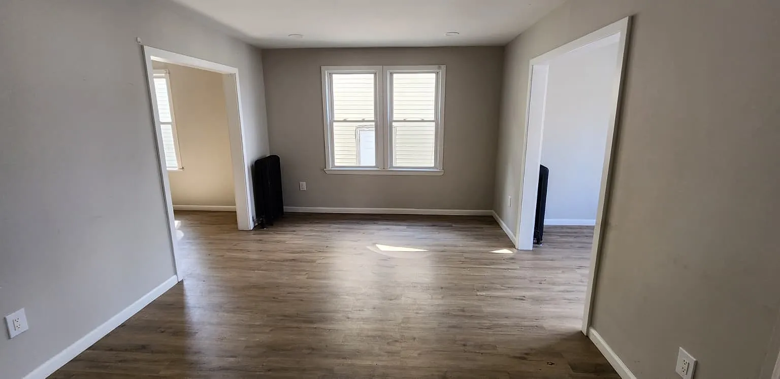 3 bed, $3,300 — Photo 3
