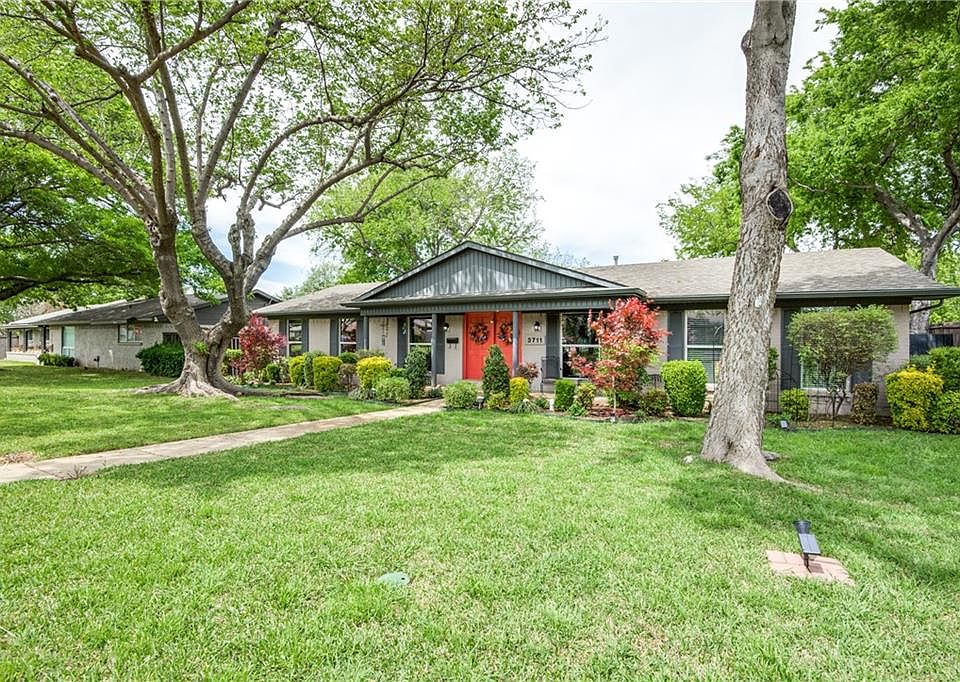 2nd image of 3711 Clubway Ln