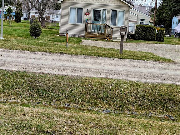 2nd image of 7295 Aspen Rd