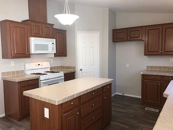 4th image of 6105 E Sahara Ave Spc 179