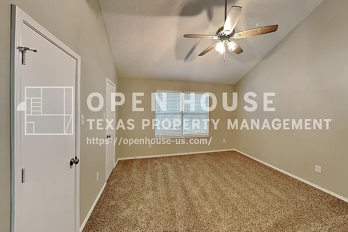 1301 Wren Dr — Photo 9