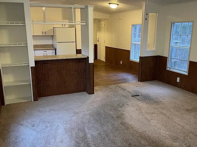 203 Barkwood Ln — Photo 8
