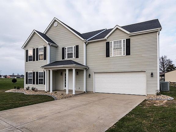 2nd image of 1206 Peach Ln