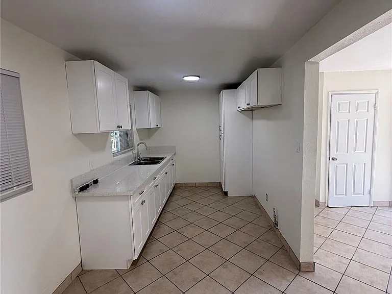 174 W Magnolia Ave — Photo 17