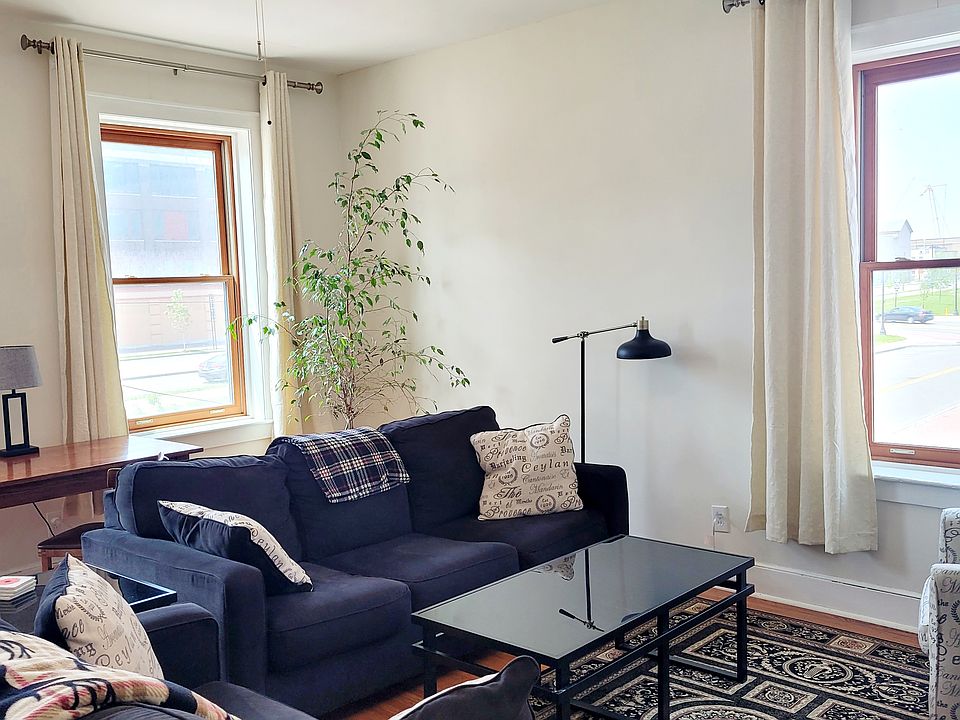1st image of 16 Liberty St APT 1