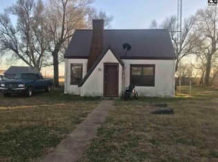 105 W Delaware Ave, Hardtner, KS 67057