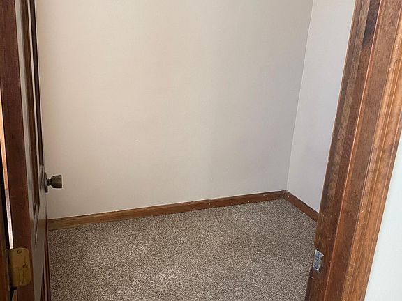 3rd image of 124 Adams St #2