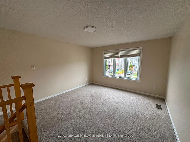 60 Everglade Cres — Photo 16