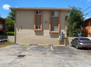 553 SW 5th St APT 4, Miami, FL 33130