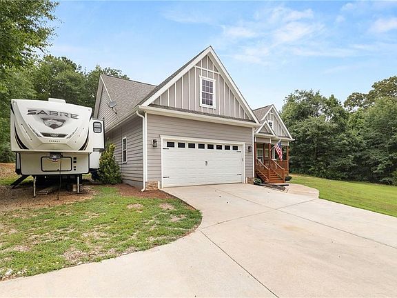 5th image of 63 Pace Rd