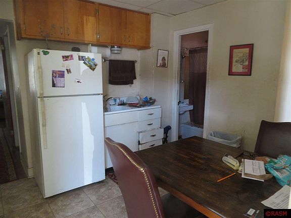 2nd image of 125 N Broad St
