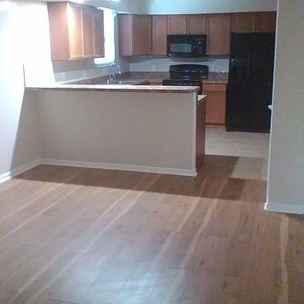 5th image of 2330 Marcel Dr