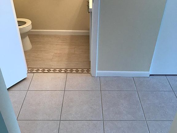 3rd image of 9814 Kamena Cir
