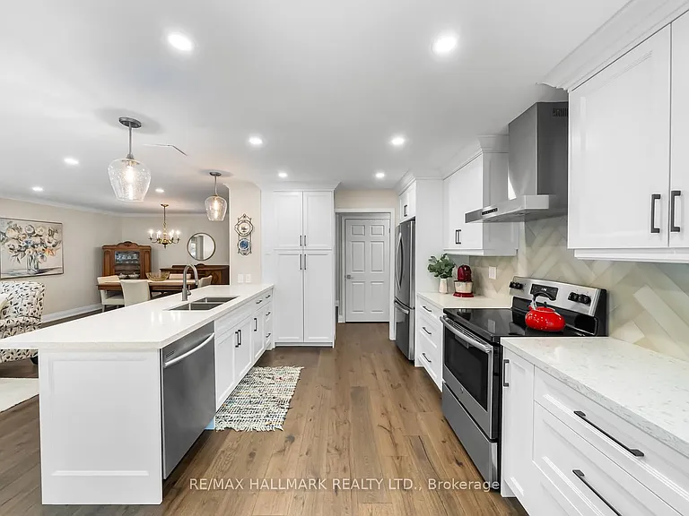 2210 Lakeshore Rd #104 — Photo 21