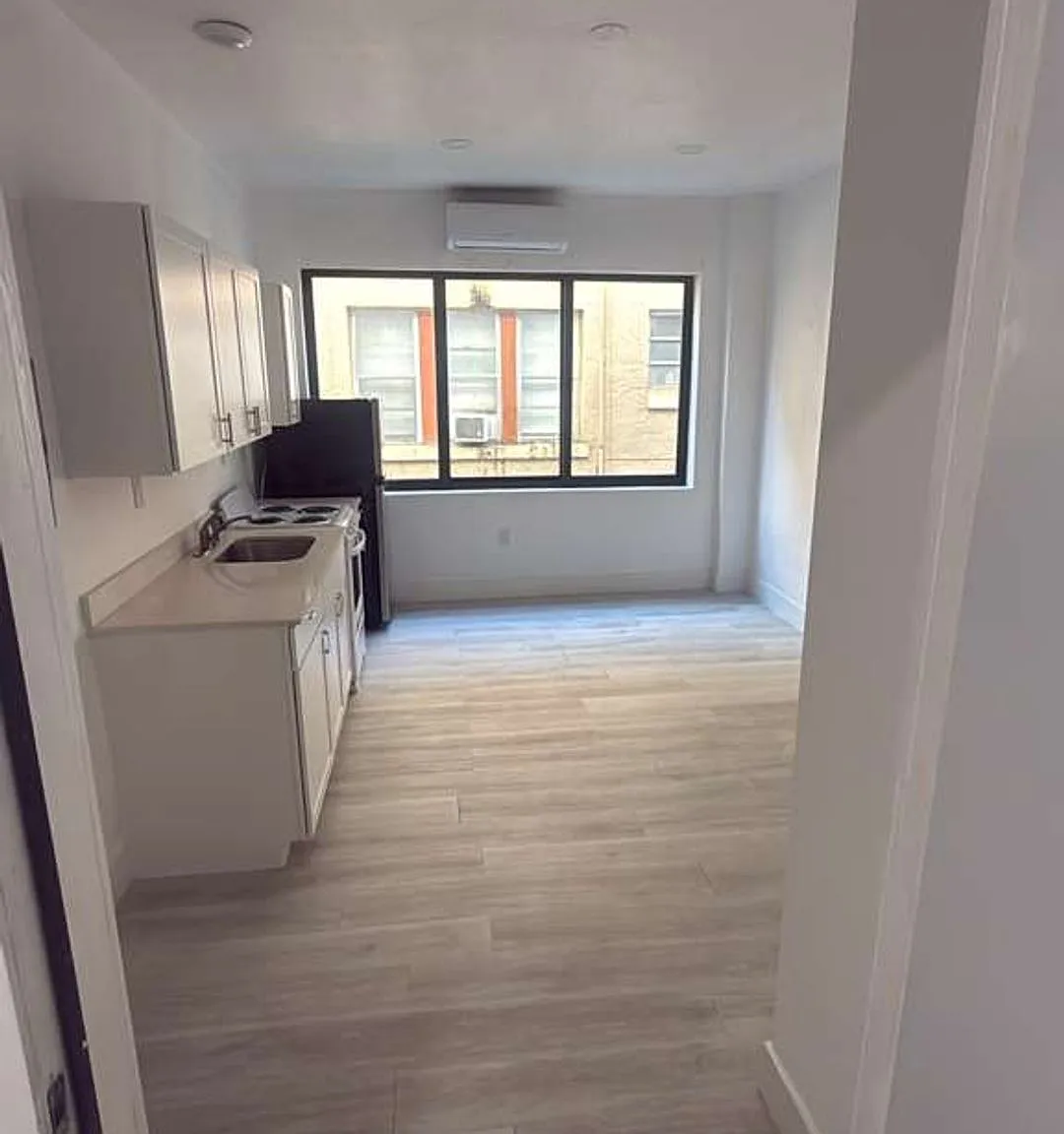 Studio $1,400/mo & 1/1 $1,600/mo, newly renovated in Miami! / Estudio $1,400/mes y 1/1 $1,600/mes... — Photo 2