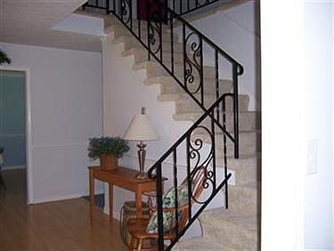 3rd image of 819 Meadowood Blvd