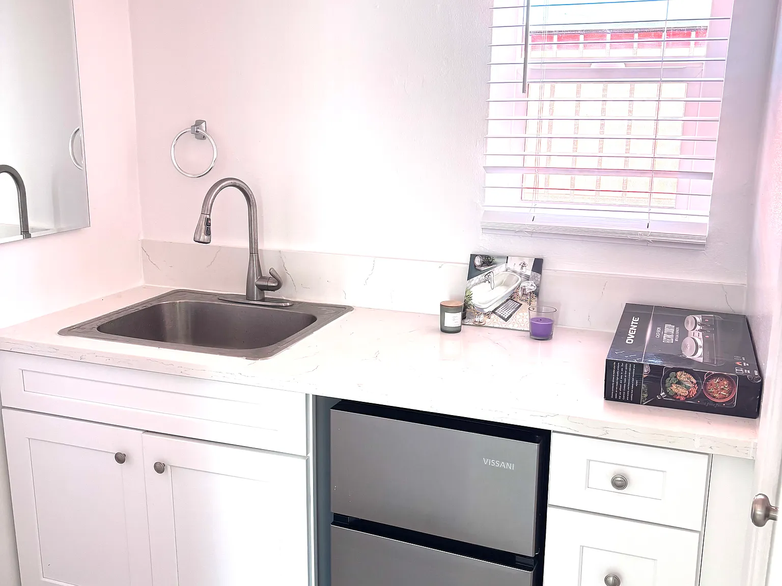 Studio, 427 sqft, $1,395 — Photo 3