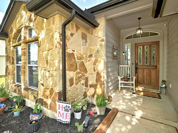 105 Lidell St, Hutto, TX 78634