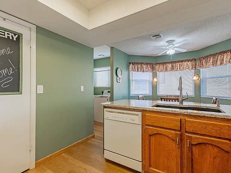 10637 S Calle Raquel — Photo 18
