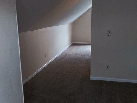 2nd image of 117 Burnett Ave