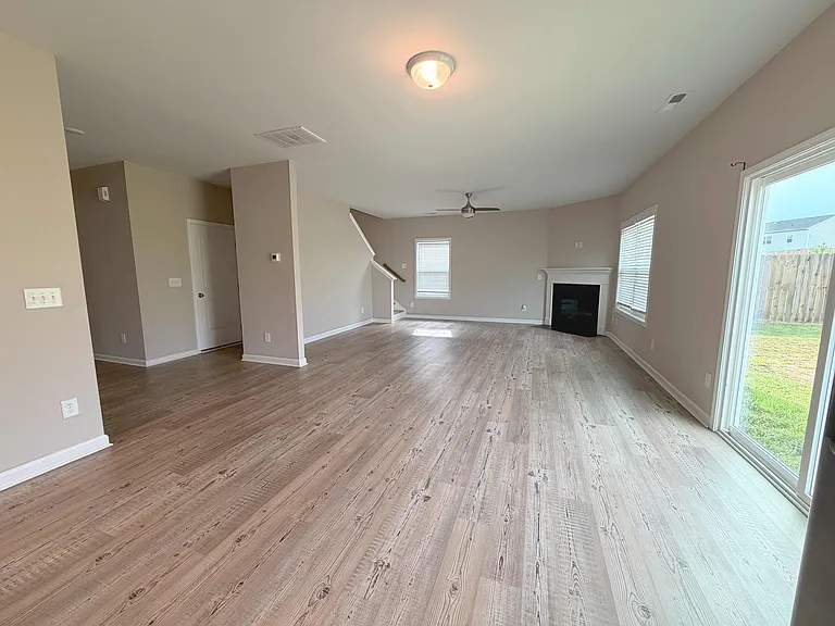 55 Shady Creek Trl — Photo 4