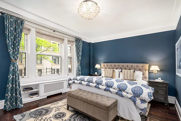 Sold by Compass | media 20