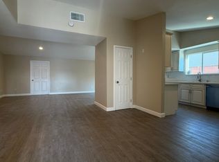 830 N Modena St, Anaheim, CA 92801