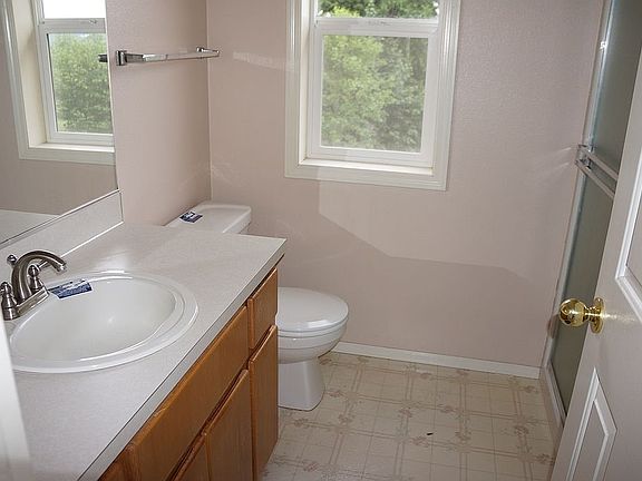 5th image of 231 Timberwood Dr