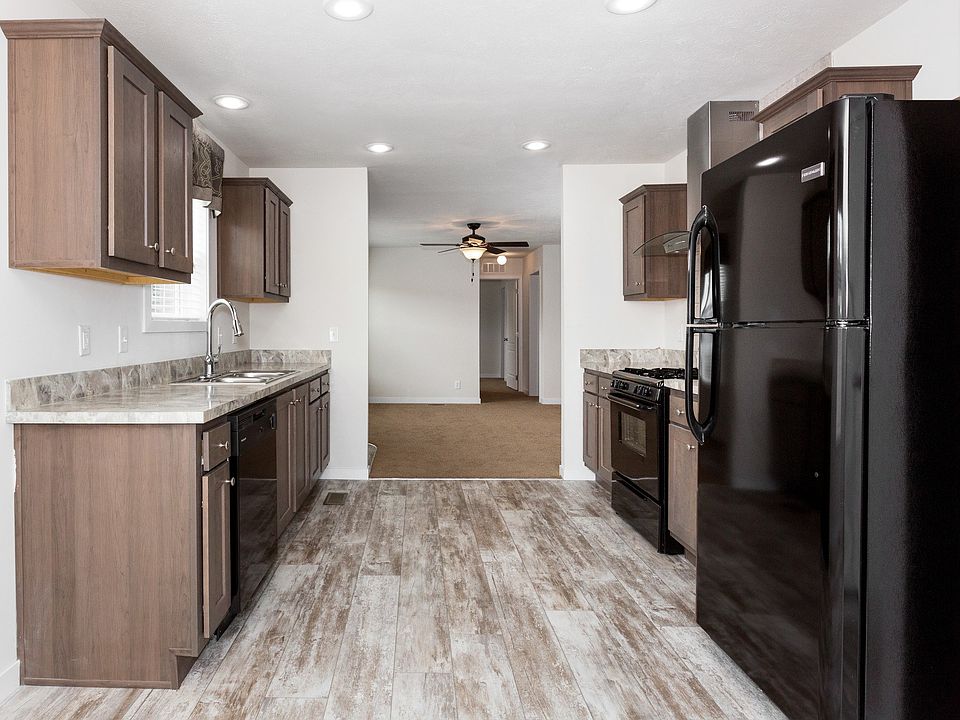 1st image of 41021 Old Michigan Ave #6UV9FN
