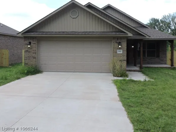 1915 High St, Fort Smith, AR 72904