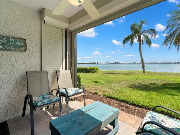 6295 Bahia Del Mar Cir APT 111, Saint Petersburg, FL 33715