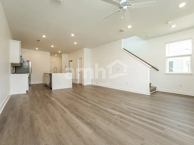 100 Niven Ct — Photo 5