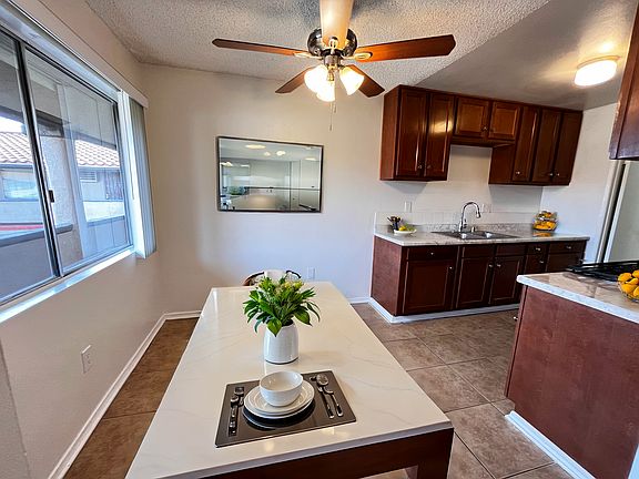 3rd image of 1521 E Canfield Ln APT 4