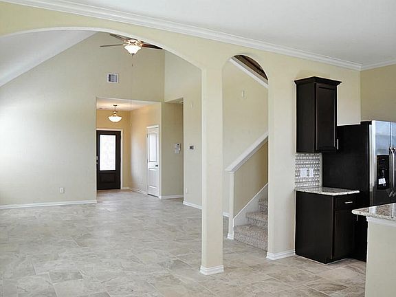 5th image of 19018 Bluestone Hollow Ln