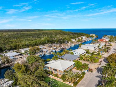 10 S Exuma Rd, Key Largo, FL, 33037