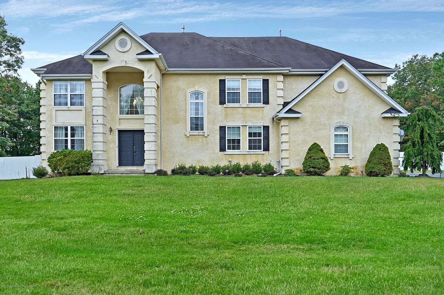 8 Fox Hollow Dr photo 1
