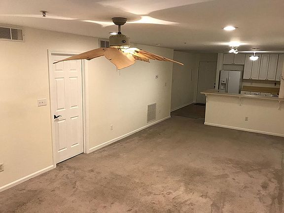 4th image of 1820 Congressional Village Dr Unit 2103