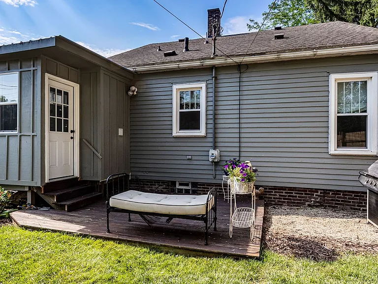 317 Tonti St — Photo 23