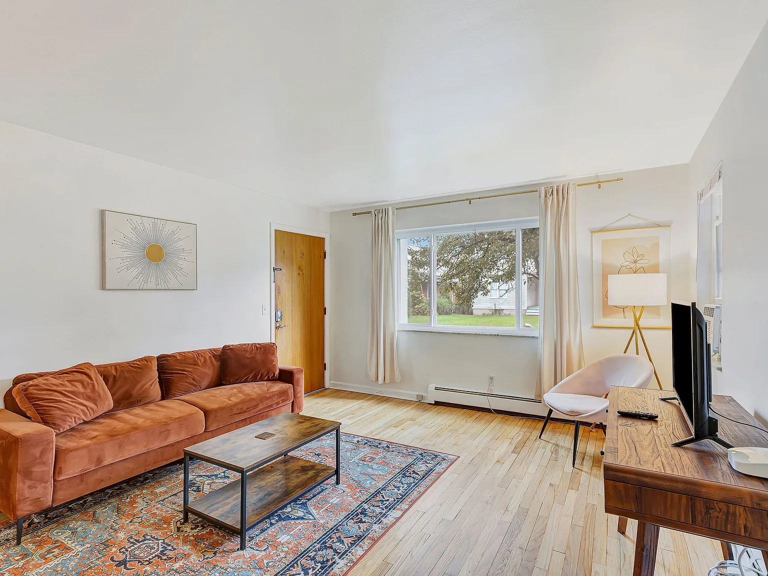 2948 Wardall Ave — Photo 1