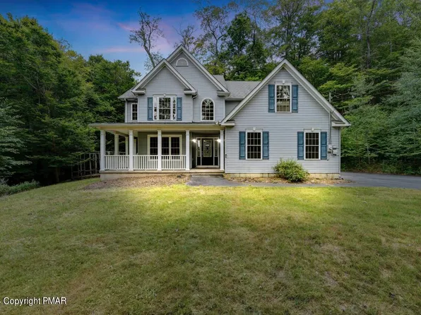 1141 Riverside Hts W, Pocono Lake, PA 18347