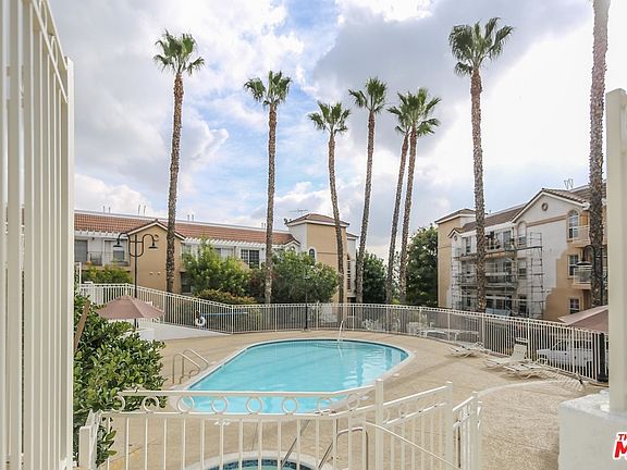 4th image of 4755 Templeton St APT 2227