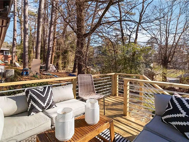 2995 Pasadena Dr — Photo 26