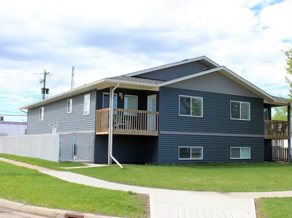 5201 52nd Ave #1A, Cold Lake, AB T9M 1W3