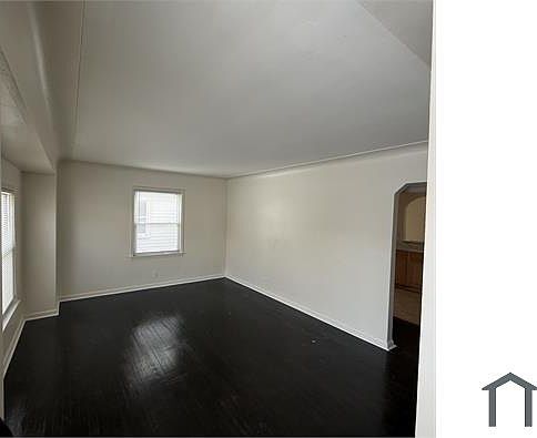 2nd image of 14470 Agnes Ave