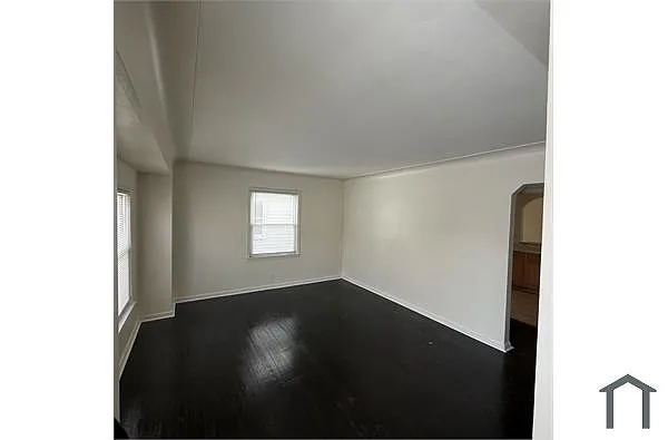 Building Photo - 14470 Agnes Ave