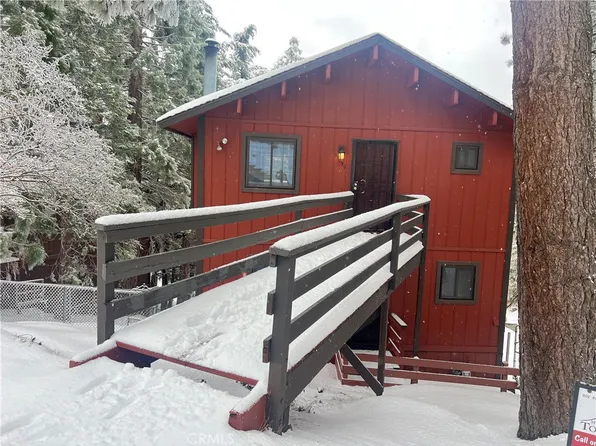 31099 Valley Oak Dr, Running Springs, CA 92382