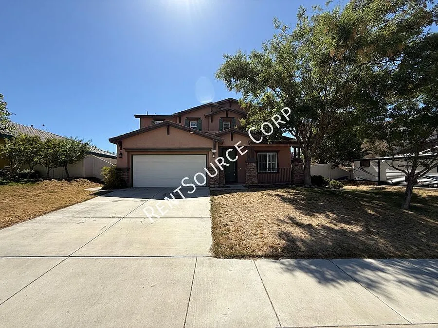1311 Ponderosa Dr