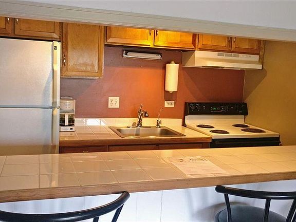 4th image of 1265 N Elizabeth St APT 403